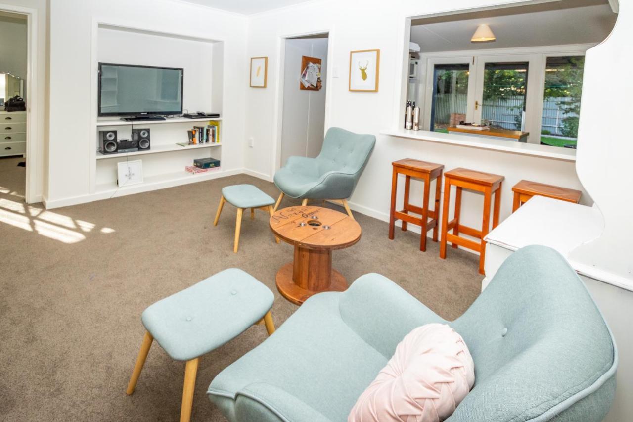 Hop, Skip And Jump To The Lake - Te Anau House Εξωτερικό φωτογραφία