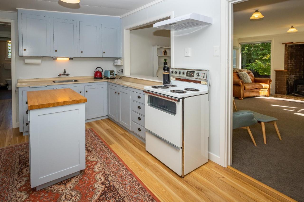Hop, Skip And Jump To The Lake - Te Anau House Εξωτερικό φωτογραφία